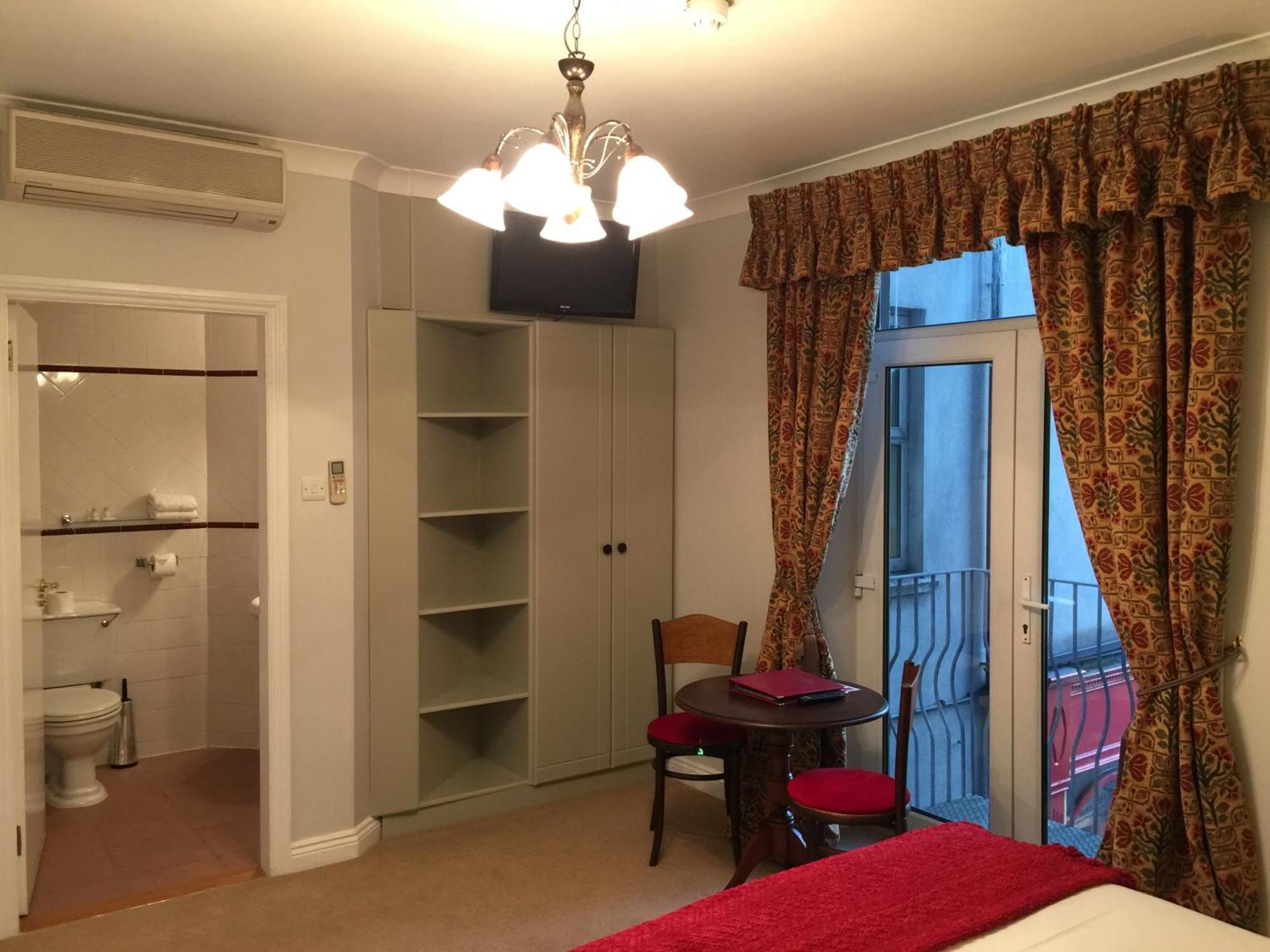 O Donovans Hotel クロナキルティ エクステリア 写真
