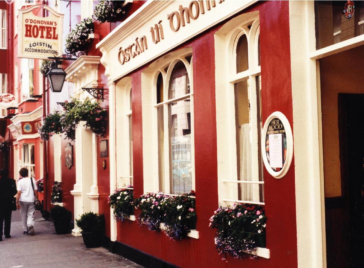 O Donovans Hotel クロナキルティ エクステリア 写真