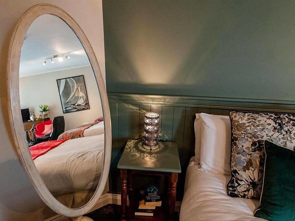 O Donovans Hotel クロナキルティ エクステリア 写真
